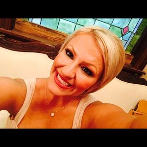 Meet your Posher, Kerri